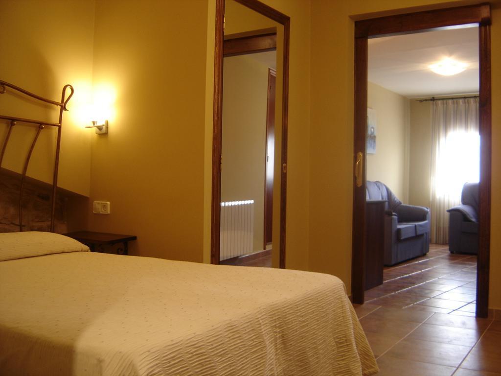 Hostal Casa Laure Y Mª Jose Arens de Lledo Bagian luar foto