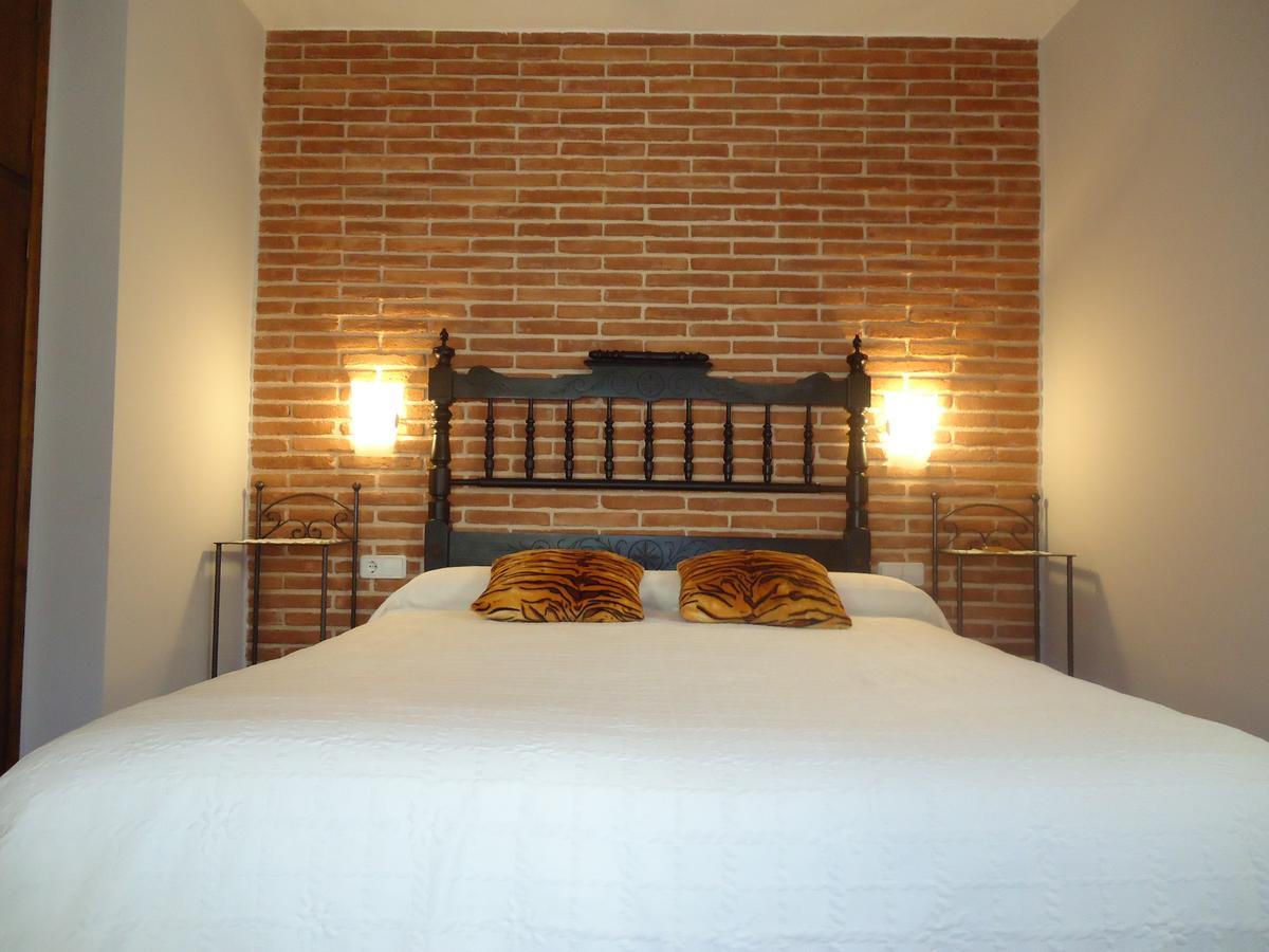 Hostal Casa Laure Y Mª Jose Arens de Lledo Bagian luar foto